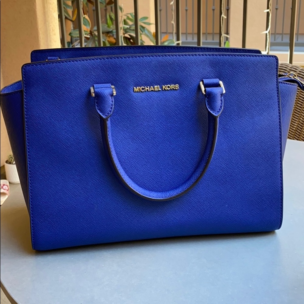 Michael Kors Selma Handbag